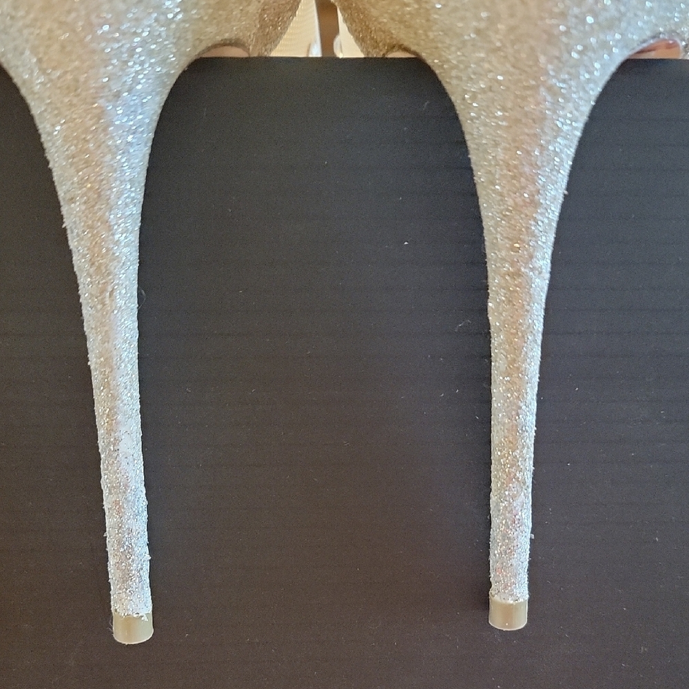 Christian Louboutin Follies Crystal Embellished Silver Pumps 100 Heel Sz38.5 - Picture 9 of 16